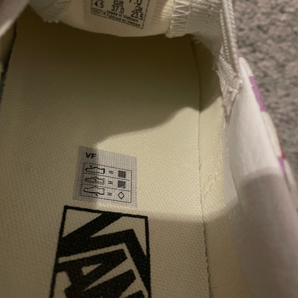 Rainbow Vans women's size 7 - Picture 3 of 3